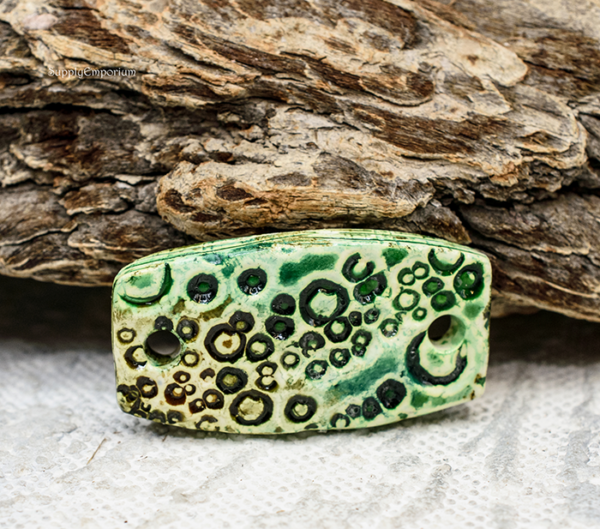 Polymer Clay Green and Tan Textured 2-Hole Connector Pendant, 1 Piece, CLAY 3719 - Image 2