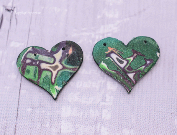 Polymer Clay 2-Hole Heart Reversible Connector Pendants, 2 Pieces, CLAY 3816 - Image 2