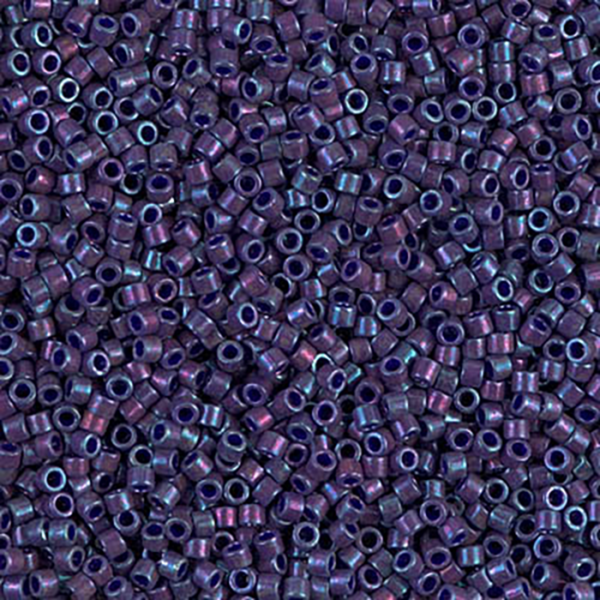 DB135 Metallic Midnight Purple 11/0 - Quantity: 5 grams