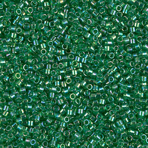 DB152 Transparent Green AB 11/0 - Quantity: 5 grams