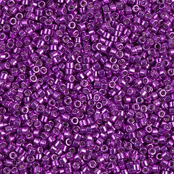 DB431 Galvanized Magenta Delica 11/0 - Quantity: 5 grams