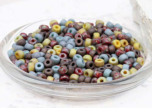 2/0 Faded Czech Matubo Seed Bead Mix - Quantity: 15 grams - 2123R - Image 2