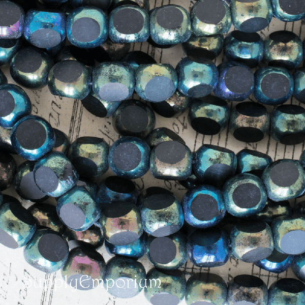 8mm Iris Green Toho Triangle - 25 Grams - 2523