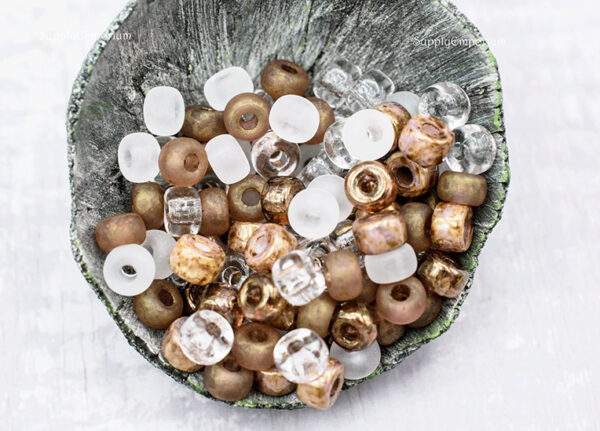 2/0 Iced Coffee Czech Matubo Seed Bead Mix - Quantity: 10 grams - 3429RR