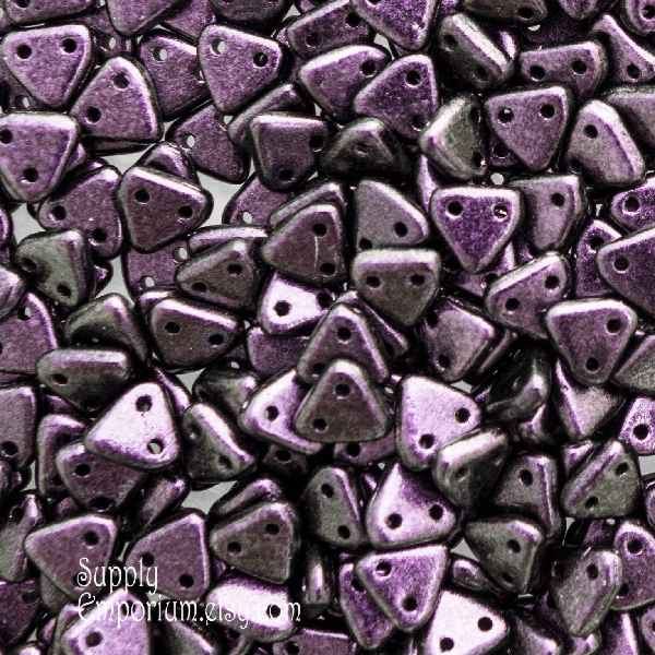 6mm Polychrome Black Currant Toho Triangle - 10 pieces - 3617 - Image 3