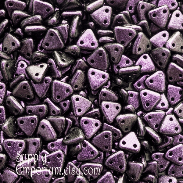 6mm Polychrome Black Currant Toho Triangle - 10 pieces - 3617 - Image 2