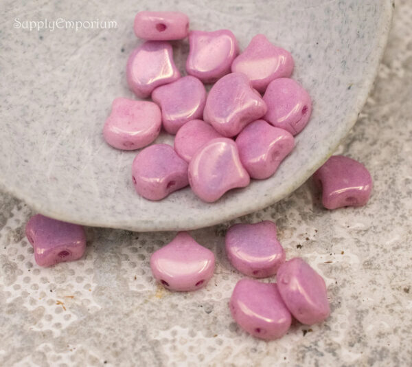 7.5mm Luster Metallic Pink Czech Ginko - 30 pieces - 5117R - Image 3