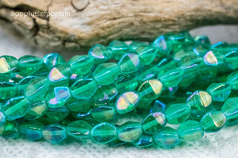 5x3mm Luster Iris Emerald Czech Pinch Bead - 50 pieces - 5182R
