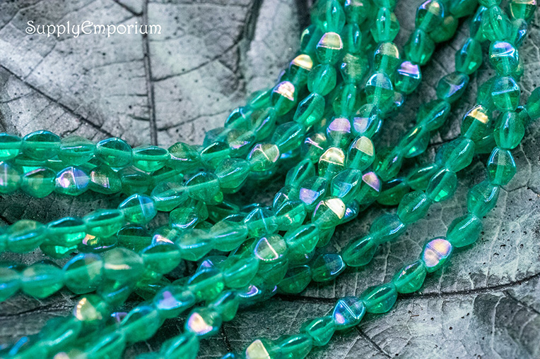 5x3mm Luster Iris Emerald Czech Pinch Bead - 50 pieces - 5182R - Image 2