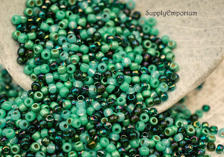 11/0 Ocean Waves Toho Seed Bead Mix - Quantity: 10 grams - 5672 - Image 2