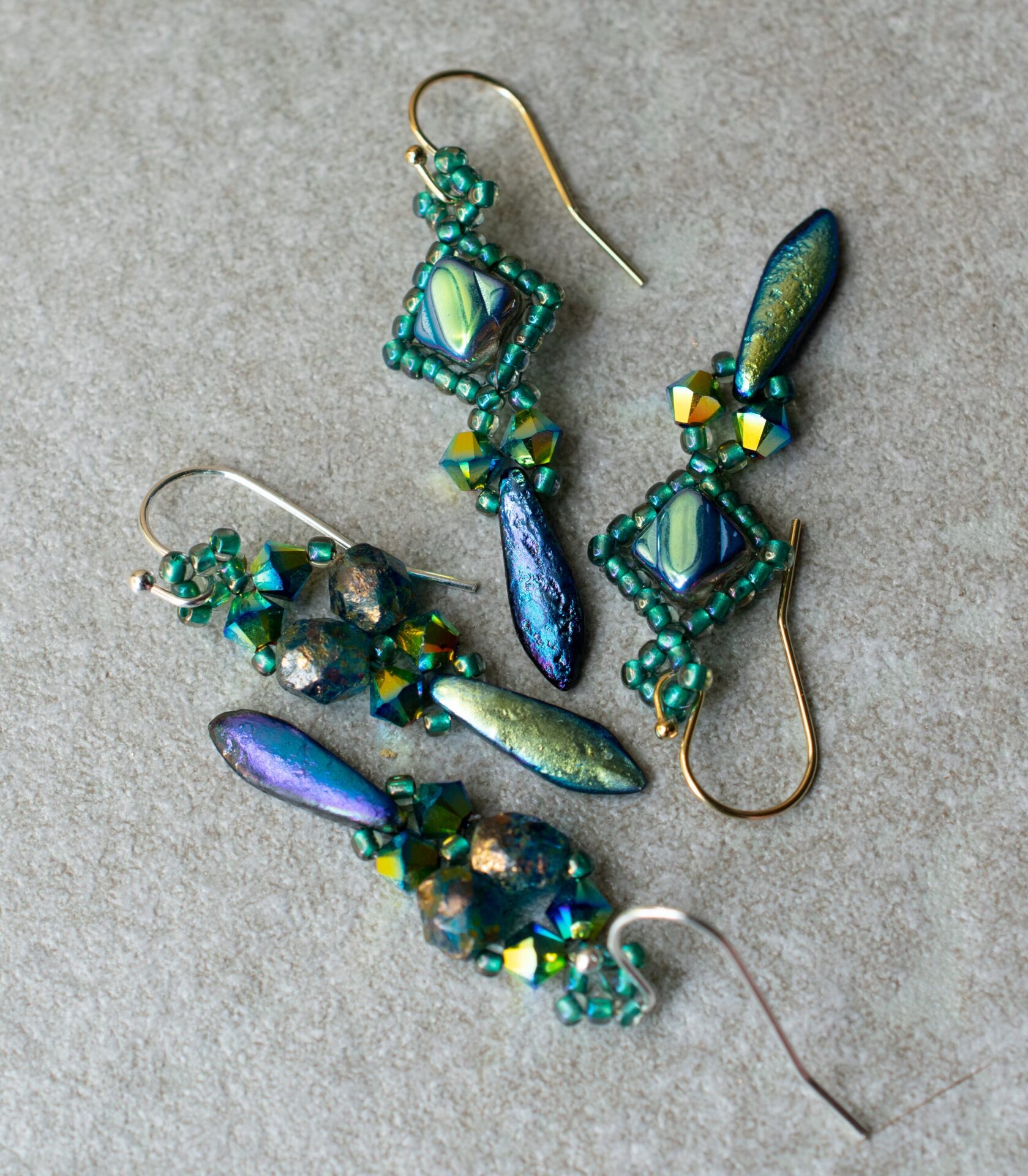 5x16mm Green Turquoise Rye Czech Laser Dagger - 25 Pieces - 5778R - Image 3