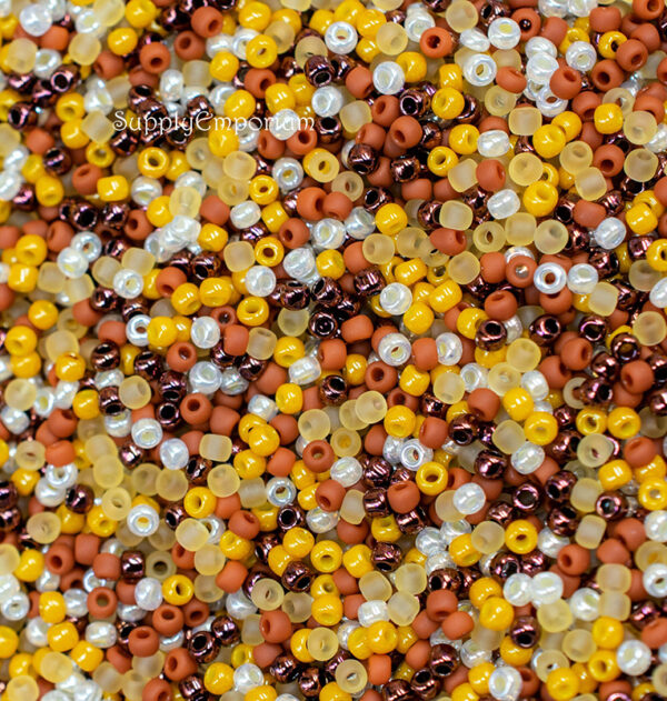 11/0 Creme Brulee Mixed Brands Seed Bead Mix - Quantity: 10 Grams - 6013RR - Image 3