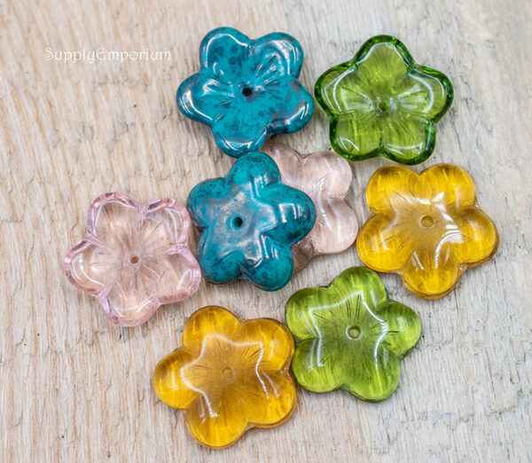 16mm Flat Flowers Czech Flat Flower Mix - 16 pieces - 6838B