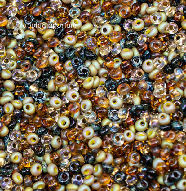 3mm Earthy Magatama Toho Seed Bead Mix - Quantity: 10 grams - 6925 - Image 2