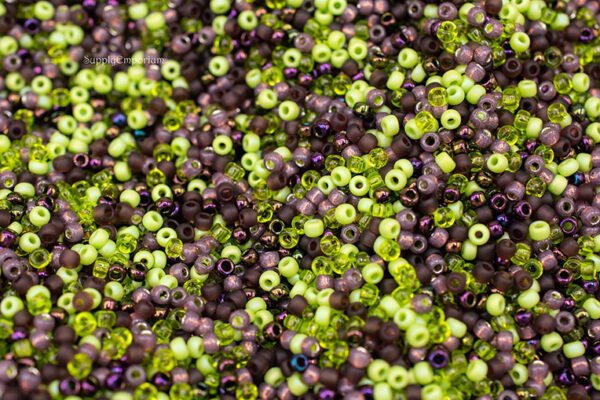 8/0 Grapes Mixed Brands Seed Bead Mix - Quantity: 15  Grams - 7141R - Image 2