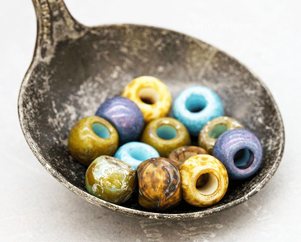 32/0 Aged Cookie Dough Mosaic Picasso Mix Czech Seed Bead - Quantity: 12 Pieces - 7434ROC23 - Image 3