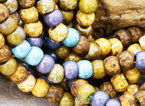 32/0 Aged Cookie Dough Mosaic Picasso Mix Czech Seed Bead - Quantity: 12 Pieces - 7434ROC23 - Image 2