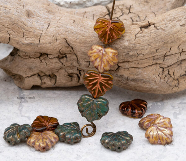10x13mm Maple Forest Maple Leaf Mix - 12  Pieces - MIX185
