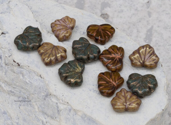 10x13mm Maple Forest Maple Leaf Mix - 12  Pieces - MIX185 - Image 2