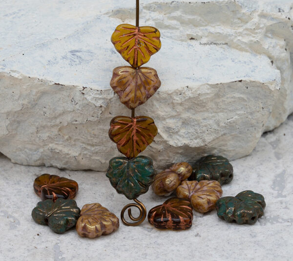 10x13mm Maple Forest Maple Leaf Mix - 12  Pieces - MIX185 - Image 10