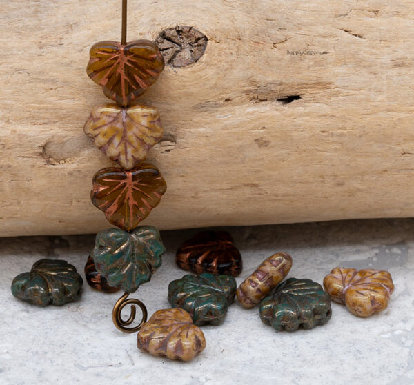 10x13mm Maple Forest Maple Leaf Mix - 12  Pieces - MIX185 - Image 4