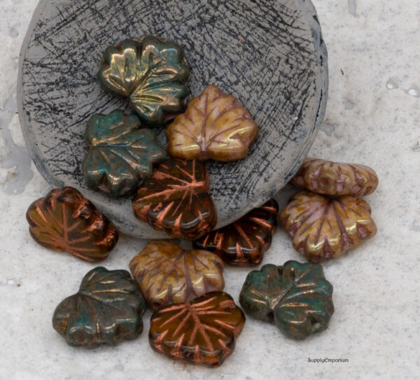 10x13mm Maple Forest Maple Leaf Mix - 12  Pieces - MIX185 - Image 3