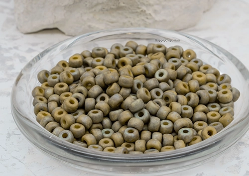 2/0 Matte Lemon Nebula Matubo Seed Bead - Quantity: 15 grams - 2064R - Image 3