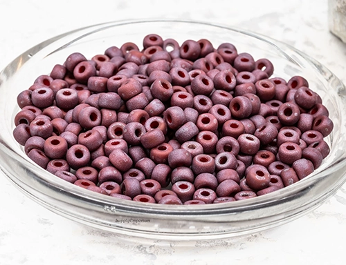 2/0 Matte Red Nebula Matubo Seed Bead - Quantity: 15 grams - 2396R - Image 2