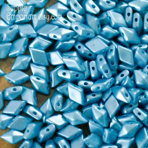 2 hole Pastel Aqua Czech DiamonDuo - 9 grams - 2833