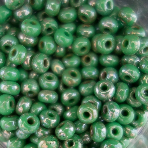 6/0 Green Picasso Czech Seed Bead - Quantity: 15 grams - 2995 - Image 2