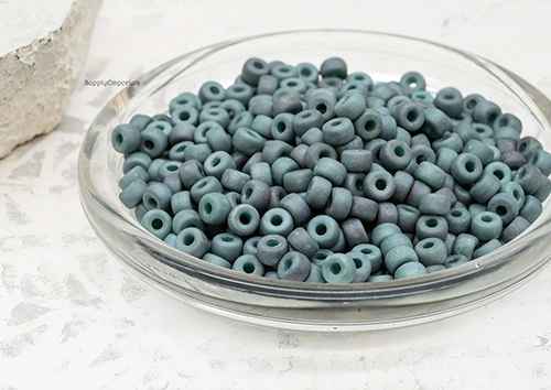 2/0 Matte Turquoise Green Nebula Matubo Seed Bead - Quantity: 15 grams - 3822RR