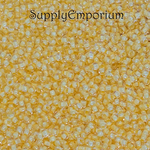 11/0 Butter Lined Crystal Toho Seed Bead - Quantity: 10 grams - 4324R - Image 2