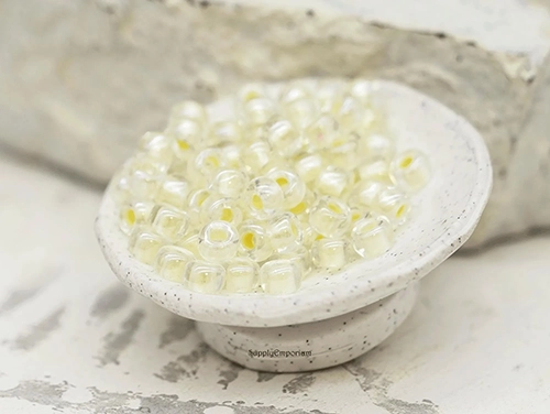 6/0 Pearlized Cream Miyuki Seed Bead - Quantity: 15 grams - 876RA - Image 3