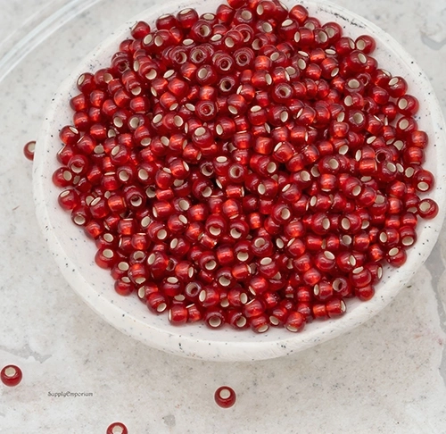 11/0 Frosted Ruby Silver Lined Toho Seed Bead - Quantity: 10 grams - 2749 - Image 3
