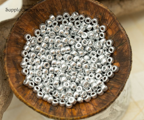 8/0 Crystal Full Labrador Matubo Czech Seed Bead - Quantity: 10 grams - 1304 - Image 2