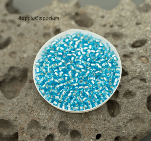 8/0 Silver Lined Aqua Miyuki Seed Bead - Quantity: 15 grams - 2185 - Image 4