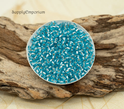 8/0 Silver Lined Aqua Miyuki Seed Bead - Quantity: 15 grams - 2185 - Image 3