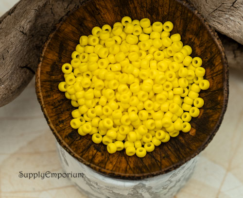 8/0 Opaque Yellow Miyuki Seed Bead - Quantity: 15 grams - 2197 - Image 4