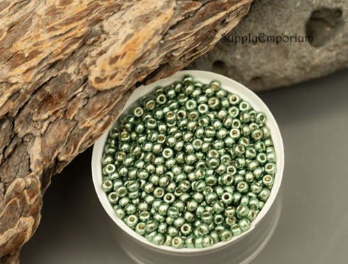 8/0 Duracoat Galvanized Sea Green Miyuki Seed Bead - Quantity: 10 grams - 5298 - Image 3