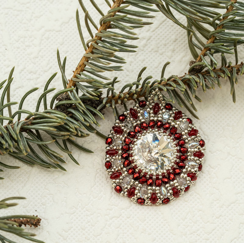 Beaded Christmas Ornament / Suncatcher / Pendant – Red Silver Round Design (Approx. 2") (1 piece) ORN18 - Image 2