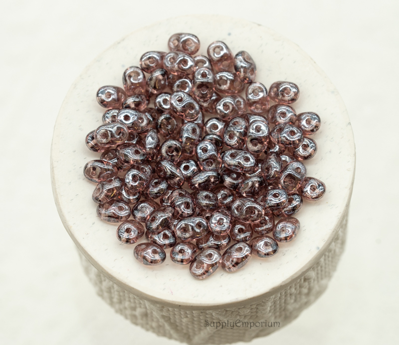 Czech SuperDuo 2-Hole Beads - Amethyst Luster - 2.5x5mm (16 Grams) 1113A - Image 4