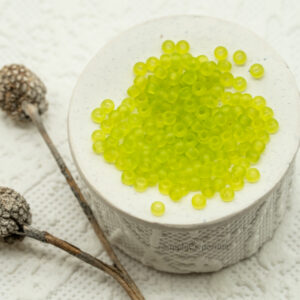 8/0 miyuki seed beads matte transparent chartreuse 8-143f
