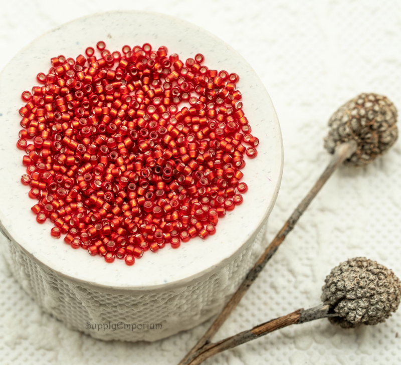 15/0 Toho Seed Beads - PermaFinish Silver Lined Frosted Ruby, 15-25CF (5 Grams) 2159R - Image 2