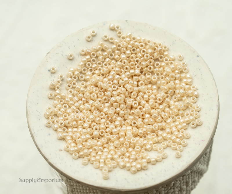 15/0 Toho Seed Beads - Opaque Lustered Light Beige, 15-123 (5 Grams) 2688R - Image 3