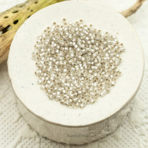15/0 toho seed beads permafinish silver lined frosted crystal 15-pf21f