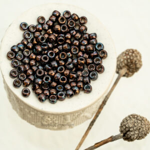 7/0 Matubo Seed Beads Opaque Plum Luster