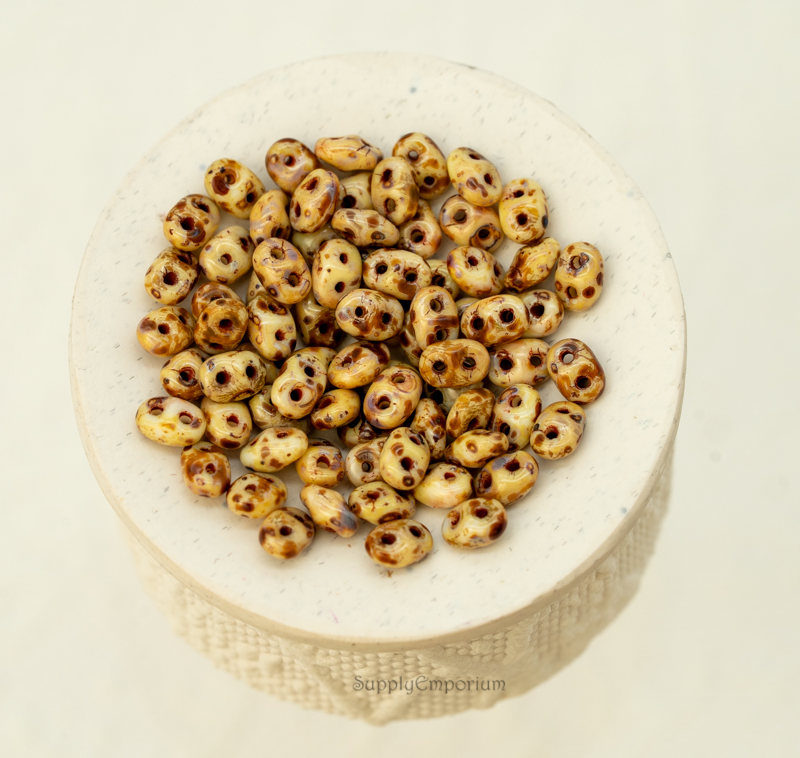 2.5x5mm Czech SuperDuo 2-Hole Beads - Beige Picasso (15 Grams) 935 - Image 2
